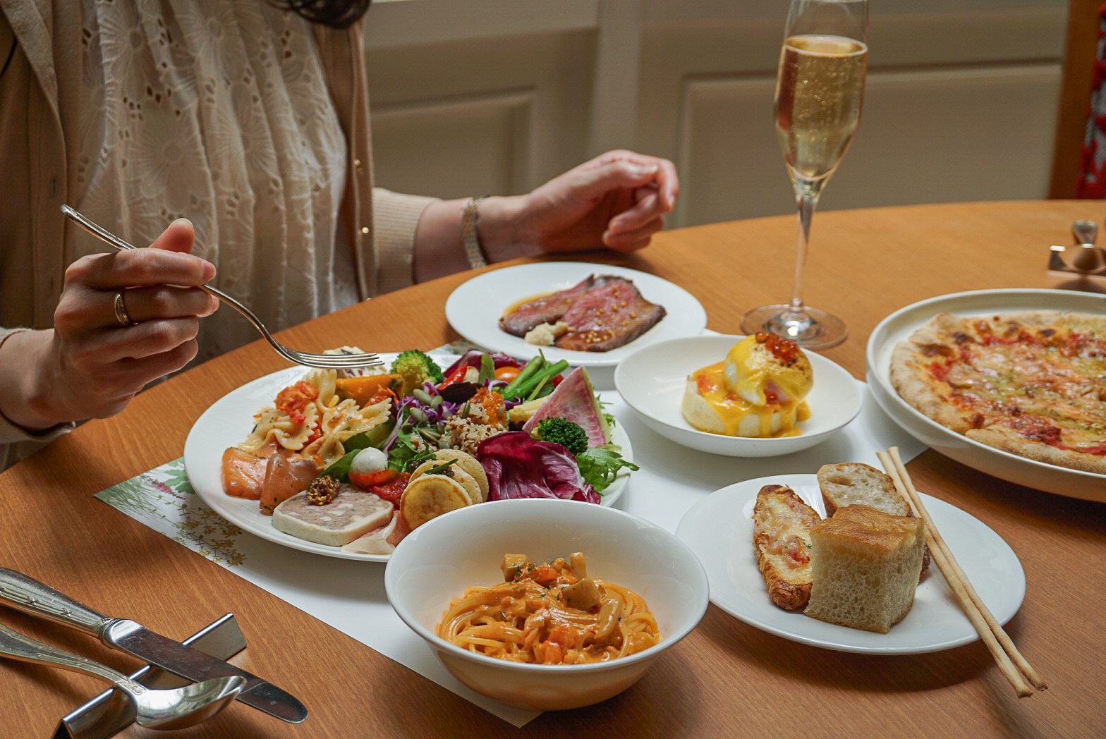 ザ・リッツ・カールトン大阪】シャンパンブランチで豊かな一日を